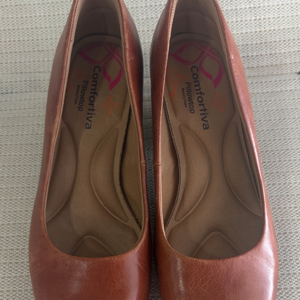Comfortiva Women's Tan Flats